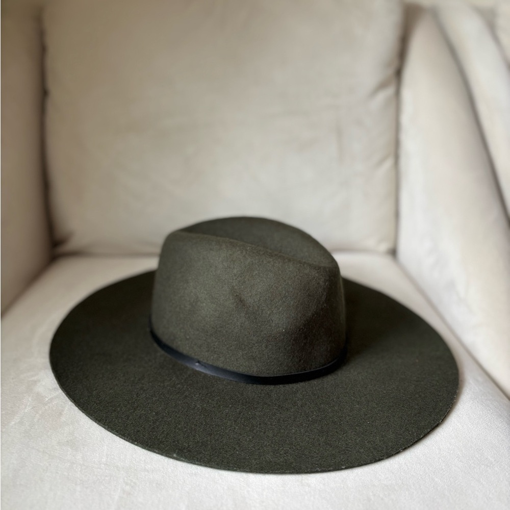 Women’s Forest Green Brim Hat